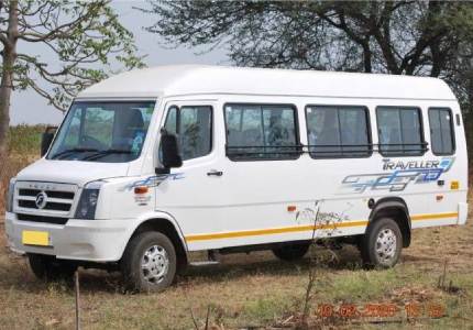 18 Seater Tempo Traveller