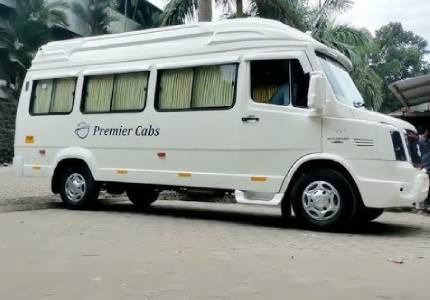 18 Seater Tempo Traveller